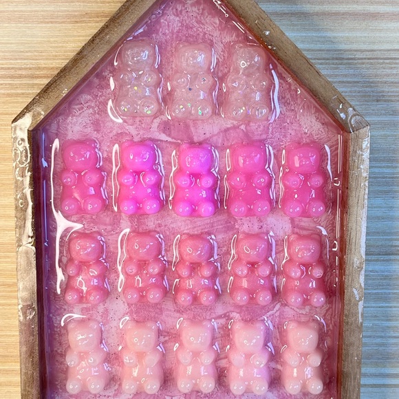 Gummy Bears 23 Pink Ombré , 3 D bears all made by me .Great Pop Art for any deco - Picture 6 of 8